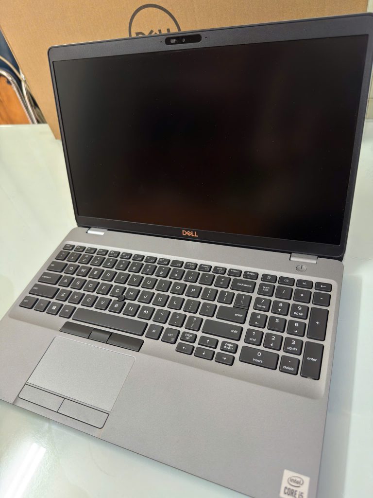 laptop-cu-5530-gia dell-3551-cu
