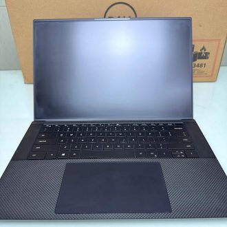 Tổng thể laptop cũ Dell 5560 hình thức đẹp 99% tại LaptopDT
