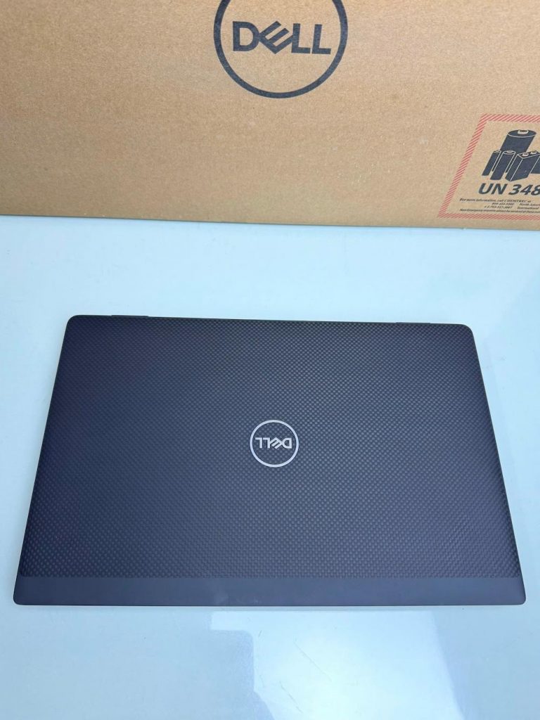 Laptop Dell Latitude 7420 mỏng nhẹ thời trang cho dân văn phòng